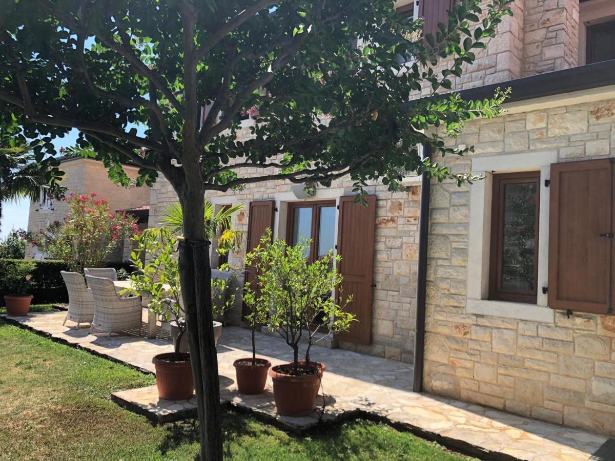 Casa Stefanie Βίλα Kaštelir Εξωτερικό φωτογραφία